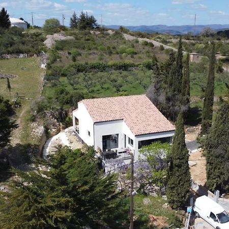 Proche Lac du Salagou, Chambre agréable avec salle d'eau et WC privé Lacoste  Extérieur photo